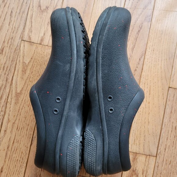 Halloween Crocs Clog On The Clock Work Slipon Food Service Shoe Red Splatter - Picture 7 of 14